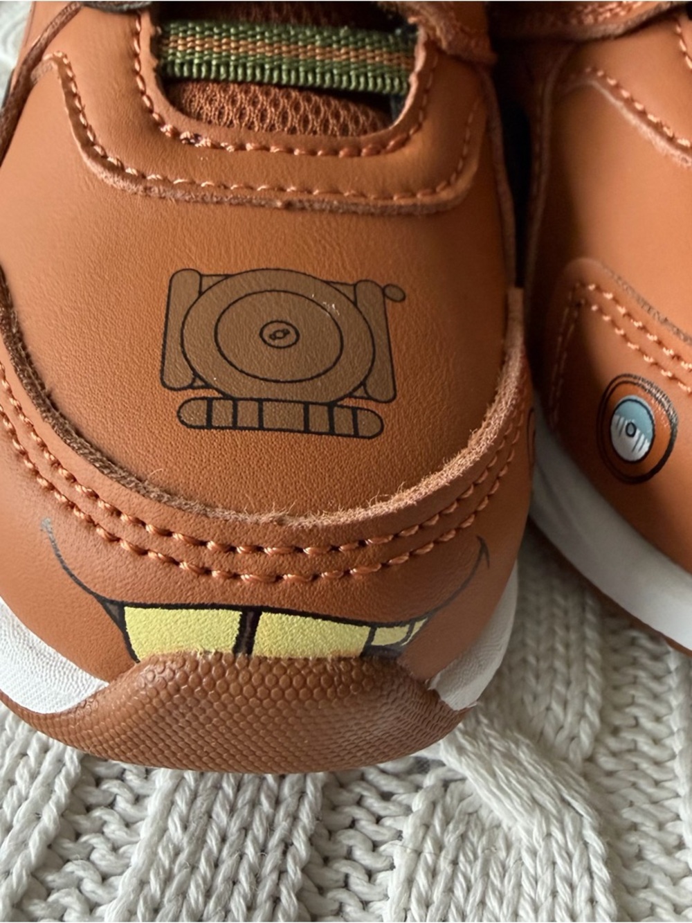 Disney Pixar Cars Tow Mater Sneakers 10 Toddler Boys Shoes Kachow 95 Race Ready - Picture 9 of 9